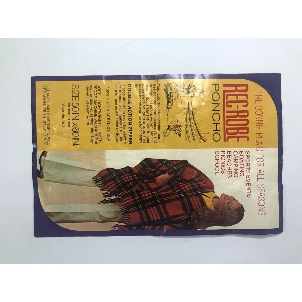 Vintage Rec-Robe Poncho 50”x 60”  Black Red   Bonnie Plaid w/Zipper & Fringe USA